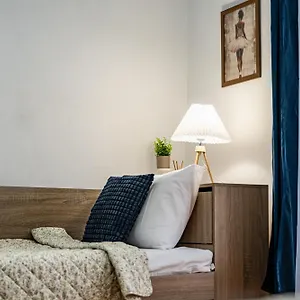 https://lovely-art-apartment-victory.varna-hotels.com